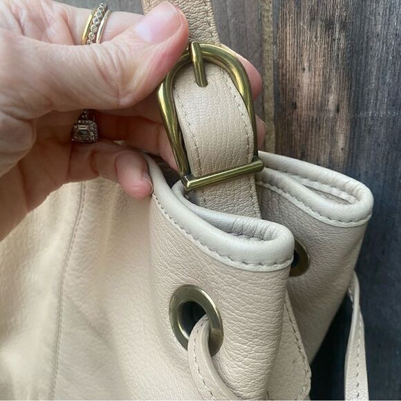 Gerald Dardel beige leather crossbody purse - Picture 3 of 8
